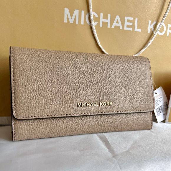 NWT Michael Kors Large Pebbled Leather Tri-Fold Wallet in Truffle (Nude) $158 - Picture 17 of 17